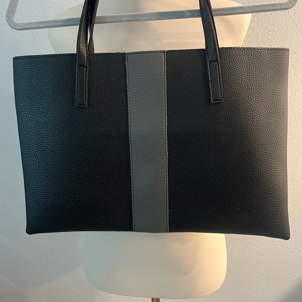 Vince Camuto Tote #061 - Picture 2 of 3
